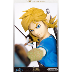 THE LEGEND OF ZELDA: Breath of the Wild: Link with Bow PVC Statue