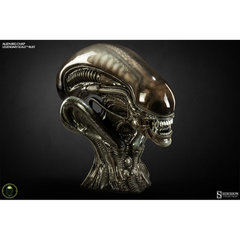 ALIEN:  Alien 'Big Chap' Legendary Scale™ Bust