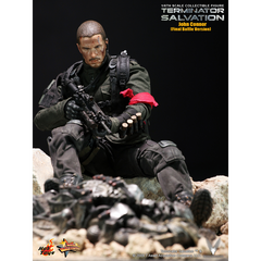 TERMINATOR SALVATION John Connor (Final Battle Ver.) with Hydrobot 1/6th Scale Collectible Figure (2009) [Pre-Owned]