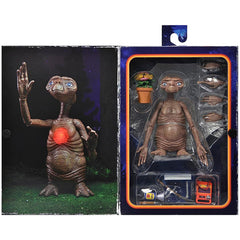 E.T. THE EXTRA TERRESTRIAL: 40th Anniversary - Ultimate Deluxe E.T. with LED Chest 7 inch Scale Action Figure