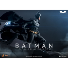 BATMAN BEGINS: Batman 1/6th Scale Collectible Figure