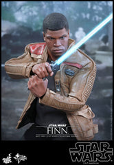 STAR WARS: Finn 1:6 Scale Movie Masterpiece Figure