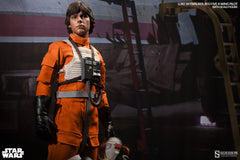 STAR WARS: Luke Skywalker: Red Five X-wing Pilot Sixth Scale Figure