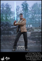 STAR WARS: Finn 1:6 Scale Movie Masterpiece Figure