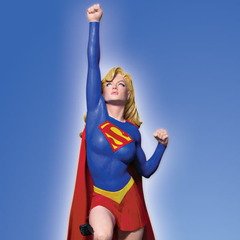 DC COMICS COVER GIRLS: Supergirl Statue