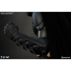 THE DARK KNIGHT: Batman Premium Format™ Figure