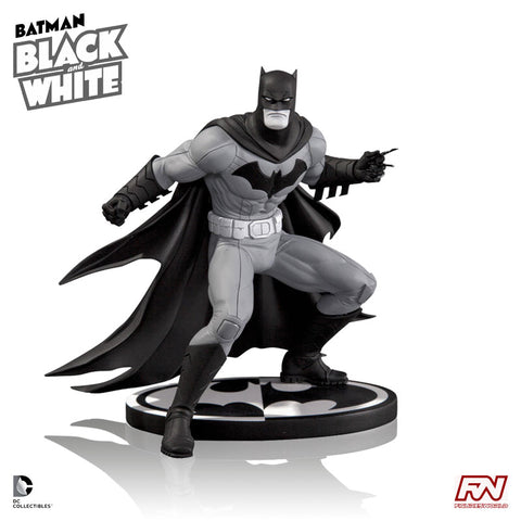 BATMAN BLACK AND WHITE Batman Statue by Greg Capullo