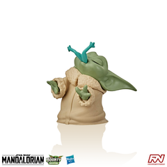 STAR WARS: THE BOUNTY COLLECTION The Child (Froggy Snack) 2.2-Inch (5.5cm) Collectible Figure