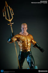 DC COMICS: Aquaman Premium Format™ Figure