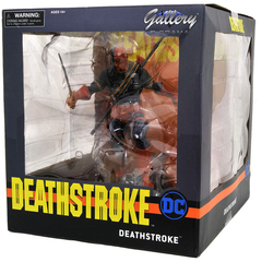 DC COMIC GALLERY: Deathstroke PVC Diorama