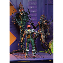 ALIENS: Series 13 Snake Alien Kenner Tribute Action Figure with Mini-Comic Book