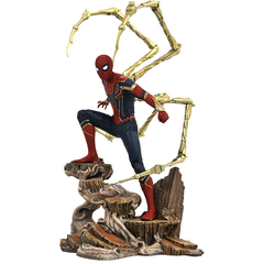 MARVEL MOVIE GALLERY: INFINITY WAR Spider-Man PVC Diorama