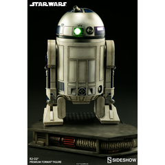 STAR WARS: R2-D2 Premium Format™ Figure