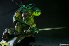 TEENAGE MUTANT NINJA TURTLES: Leonardo Statue