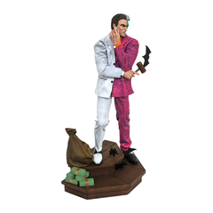 DC COMIC GALLERY: Two-Face PVC Diorama